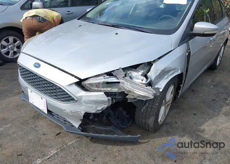 2017 Ford Focus Se z USA, uszkodzony, nr VIN 1FADP3K24HL267249
